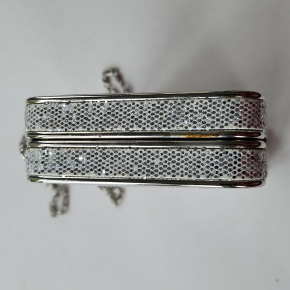 Silver clutch - Picture 3 of 8